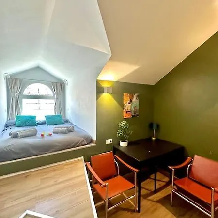 Charme Torinese, Rifugio Ungaretti In Centro Apartment