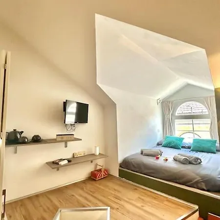 Charme Torinese, Rifugio Ungaretti In Centro