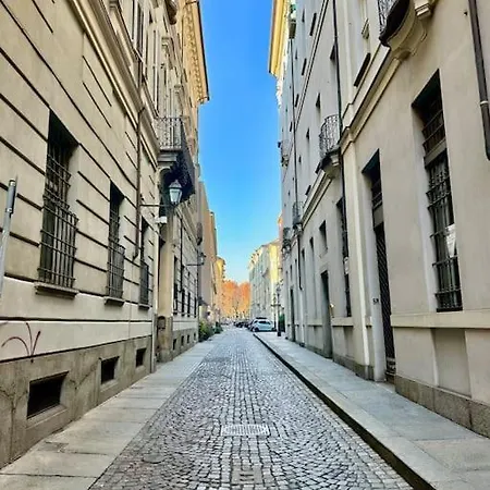 Apartament Charme Torinese, Rifugio Ungaretti In Centro Turyn